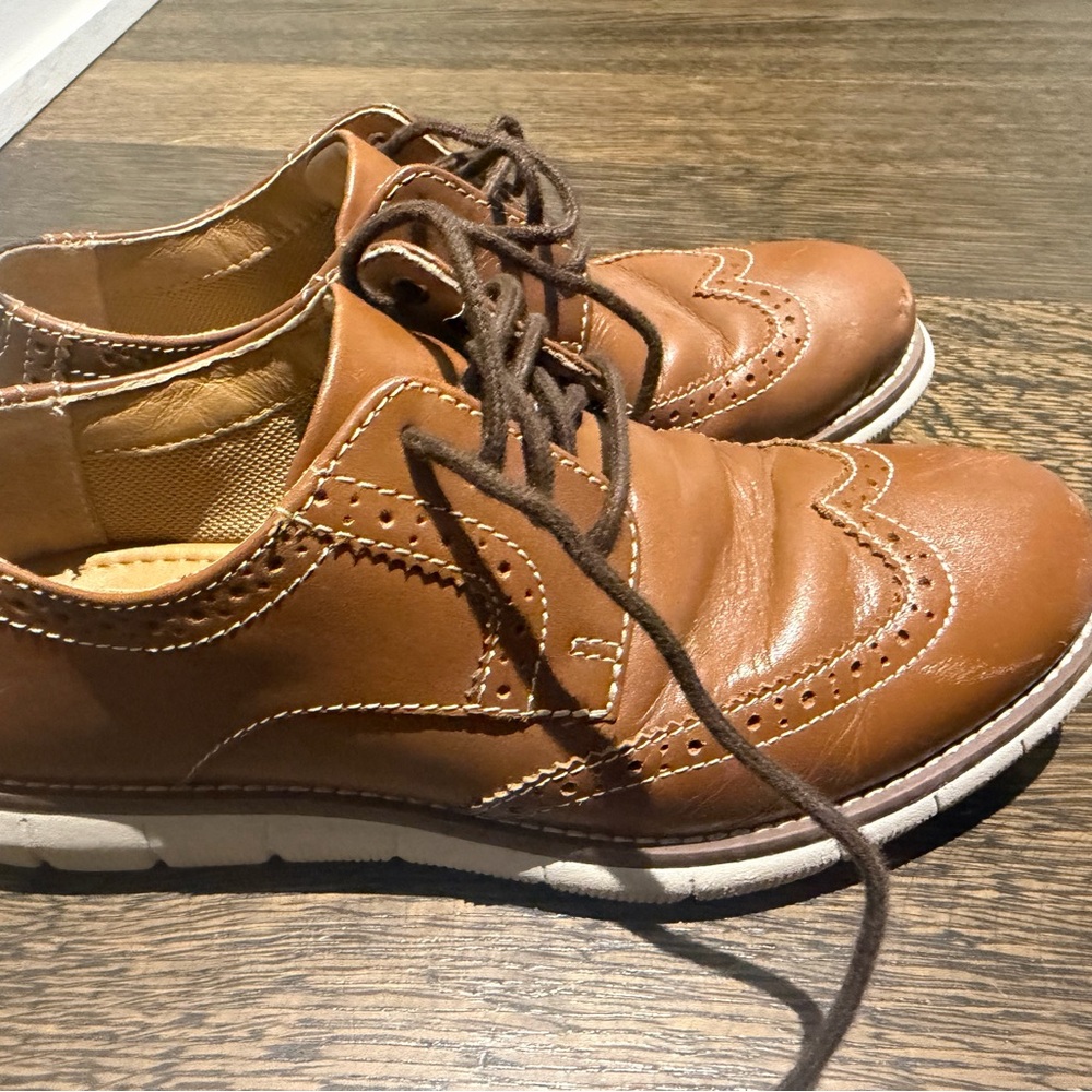 Boys Johnston & Murphy Brown Leather Wingtip Lace-Up Shoes size 2.5 - worn once!